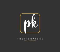 p k paquet initiale lettre écriture et Signature logo. une concept écriture initiale logo avec modèle élément. vecteur