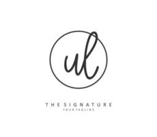 ul initiale lettre écriture et Signature logo. une concept écriture initiale logo avec modèle élément. vecteur