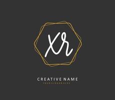 xr initiale lettre écriture et Signature logo. une concept écriture initiale logo avec modèle élément. vecteur