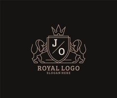 modèle de logo de luxe royal lion lettre initiale jo dans l'art vectoriel pour le restaurant, la royauté, la boutique, le café, l'hôtel, l'héraldique, les bijoux, la mode et d'autres illustrations vectorielles.