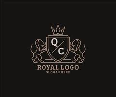 modèle initial de logo qc lettre lion royal luxe en art vectoriel pour restaurant, royauté, boutique, café, hôtel, héraldique, bijoux, mode et autres illustrations vectorielles.