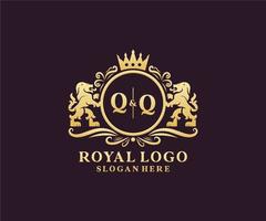 modèle initial de logo qq lettre lion royal luxe dans l'art vectoriel pour le restaurant, la royauté, la boutique, le café, l'hôtel, l'héraldique, les bijoux, la mode et d'autres illustrations vectorielles.
