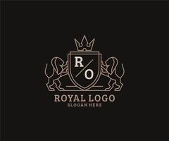 modèle de logo de luxe royal lion lettre initiale ro dans l'art vectoriel pour le restaurant, la royauté, la boutique, le café, l'hôtel, l'héraldique, les bijoux, la mode et d'autres illustrations vectorielles.