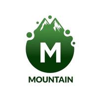 création de logo de montagne vecteur