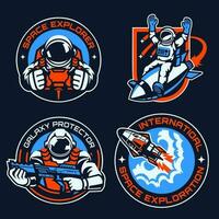 ensemble de ancien badge de espace astronaute concept vecteur