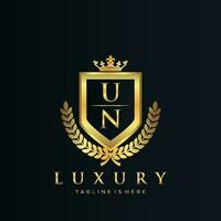 ONU lettre initiale avec Royal luxe logo modèle vecteur