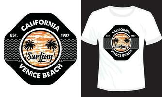tropical plage le coucher du soleil avec paume des arbres ancien T-shirt illustration, Californie Venise plage vecteur T-shirt conception