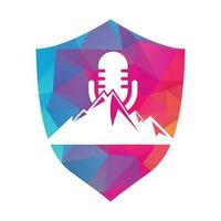 modèle de conception de logo vectoriel de montagne de podcast.