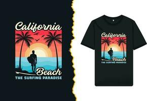 Californie plage le surfant paradis - été rétro style de couleur T-shirt conception modèle. illustration avec une planche de surf, paume arbre, oiseau surfeur, et lever du soleil thème. vecteur