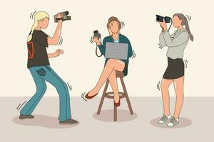 femmes photographe loisirs, la photographie et vidéo tournage , Dame activité personnages dessin animé ,branché un ligne dessiner conception vecteur illustration