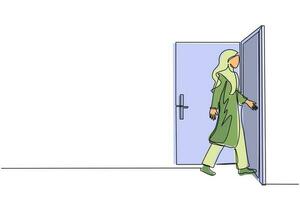 une ligne continue dessinant une femme d'affaires arabe entre dans la pièce par la porte. femme marchant à la porte ouverte. commencer une nouvelle journée au bureau. notion d'entreprise. illustration vectorielle de dessin à une seule ligne vecteur