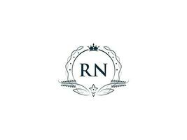 Royal couronne rn logo icône, féminin luxe rn nr logo lettre vecteur