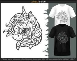 Licorne tête mandala les arts isolé sur noir et blanc T-shirt. vecteur