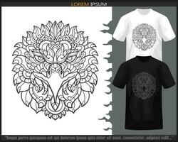 Aigle tête mandala les arts isolé sur noir et blanc T-shirt. vecteur