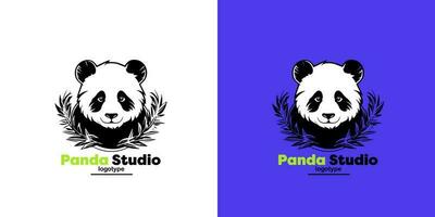 Panda vecteur logo illustration sur bleu et blanc Contexte. panda tête logotype. mignonne animal visage signe conception modèle