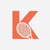 lettre k padel tennis logo. padel raquette logo conception. plage table tennis club symbole vecteur