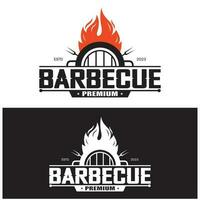 Facile barbecue ancien chaud gril, avec franchi flammes et spatule. logo pour restaurant, badge, café et bar.vecteur vecteur