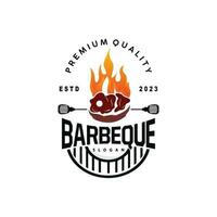 barbecue logo, chaud gril conception avec Feu et spatule, vecteur un barbecue gril ancien tripographie, rétro rustique logo pour café, restaurant, bar