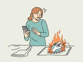 distraits femme en utilisant téléphone portable brûler vêtements avec fer. effrayé femme au foyer bavardage sur téléphone intelligent déchets Vêtements avec chaud appareil. vecteur illustration.