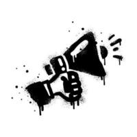 la main tient un mégaphone ou un haut-parleur. mégaphone graffiti peint à la bombe sur noir sur blanc. démonstration, symbole de goutte à goutte de protestation. isolé sur fond blanc. illustration vectorielle vecteur