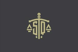 lettre sq logo pour loi Bureau et avocat avec Créatif échelle et épée icône conception vecteur
