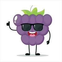 mignonne content grain de raisin personnage porter des lunettes de soleil. marrant grain de raisin saluer ami dessin animé émoticône dans plat style. fruit emoji vecteur illustration