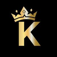 couronne logo sur lettre k vecteur modèle pour beauté, mode, élégant, luxe signe