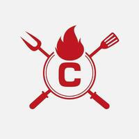 lettre c restaurant logo avec gril fourchette et spatule icône. chaud gril symbole vecteur