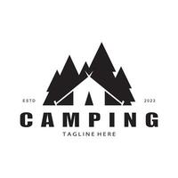 ancien et rétro tente logo, camping. avec tente, arbre et feu signe. aventuriers, éclaireurs, grimpeurs, camping équipement centre vecteur