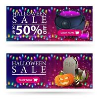 vente d'halloween, jusqu'à 50 de réduction, bannières Web à rabais horizontales violettes avec chaudron de sorcière avec potion, pierre tombale et jack citrouille vecteur