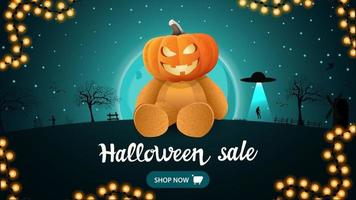 vente d'halloween, bannière de remise horizontale avec beau paysage nocturne en arrière-plan et ours en peluche avec tête de citrouille jack vecteur