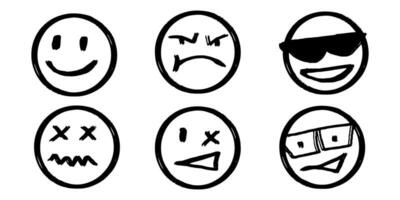 griffonnage ensemble émoticônes. emoji personnage avec divers émotions, sourire, en colère triste, marrant affronter. isolé sur blanc Contexte. vecteur illustration