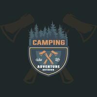 ensemble de ancien camping et Extérieur aventure emblèmes, logos et insignes. camp tente dans forêt ou montagnes. camping équipement. vecteur. vecteur