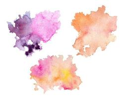 main tiré ensemble de aquarelle taches. violet, Orange et rose aquarelle éclaboussures. vecteur