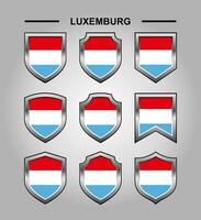 Luxembourg nationale emblèmes drapeau avec luxe bouclier vecteur