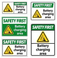 Sécurité première zone de chargement de la batterie signe sur fond blanc vecteur