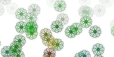 modèle de doodle vecteur vert clair avec des fleurs.
