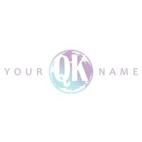 qk initiale logo aquarelle vecteur conception