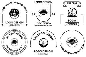astronaute et planète logo dans plat ligne art style vecteur
