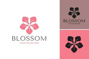 une rose fleur logo avec une logo conception avec une rose fleur motif. cette atout est adapté pour entreprises ou marques visée pour une féminin, délicat, et inspiré de la nature visuel identité. vecteur