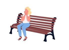 Fille heureuse assise sur un banc à caractère vectoriel de couleur semi-plat