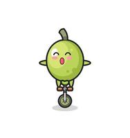 le mignon personnage d'olive fait du vélo de cirque vecteur