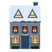 européen maison bâtiment avec Noël décoration sur façade. mignonne plat Accueil avec neige sur toit, décoré pour Noël, hiver vacances. vecteur illustration isolé sur blanc Contexte