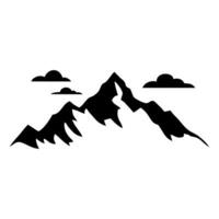 Montagne silhouette. rocheux montagnes icône Voyage emblème. camping Extérieur aventure emblème, badge, et logo correctif. Montagne visites, randonnée. vecteur isolé sur blanc