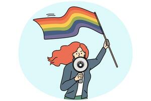 femme avec lgbtq drapeau crier dans mégaphone vecteur