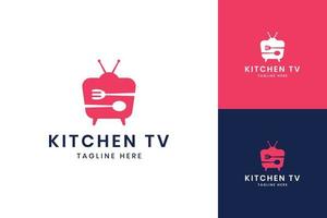 création de logo d'espace négatif de télévision de cuisine vecteur