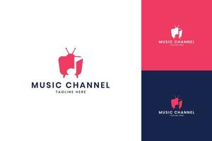 création de logo d'espace négatif de télévision musicale vecteur