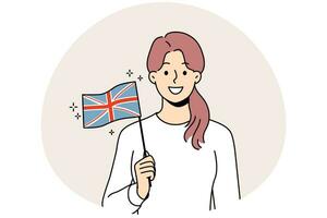 souriante jeune femme tenant le drapeau britannique dans les mains. femme heureuse avec signe national britannique. illustration vectorielle. vecteur