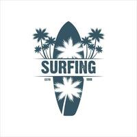 surfant ouvrages d'art pour T-shirt conception vecteur