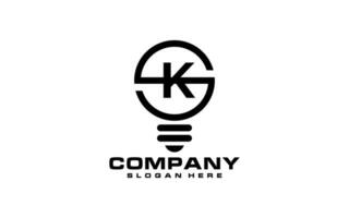 initiale sk avec lumière ampoule logo conception vecteur